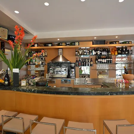 Tivoli 2* Линьяно-Саббьядоро