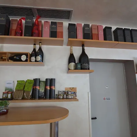 Отель Tivoli Линьяно-Саббьядоро